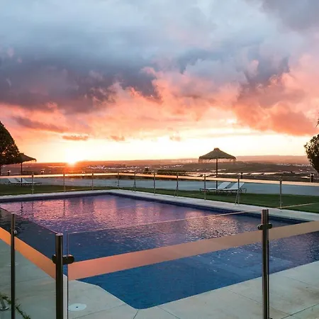 Hotel De 4*