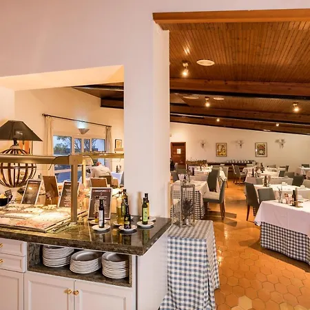 Hotel De 4*